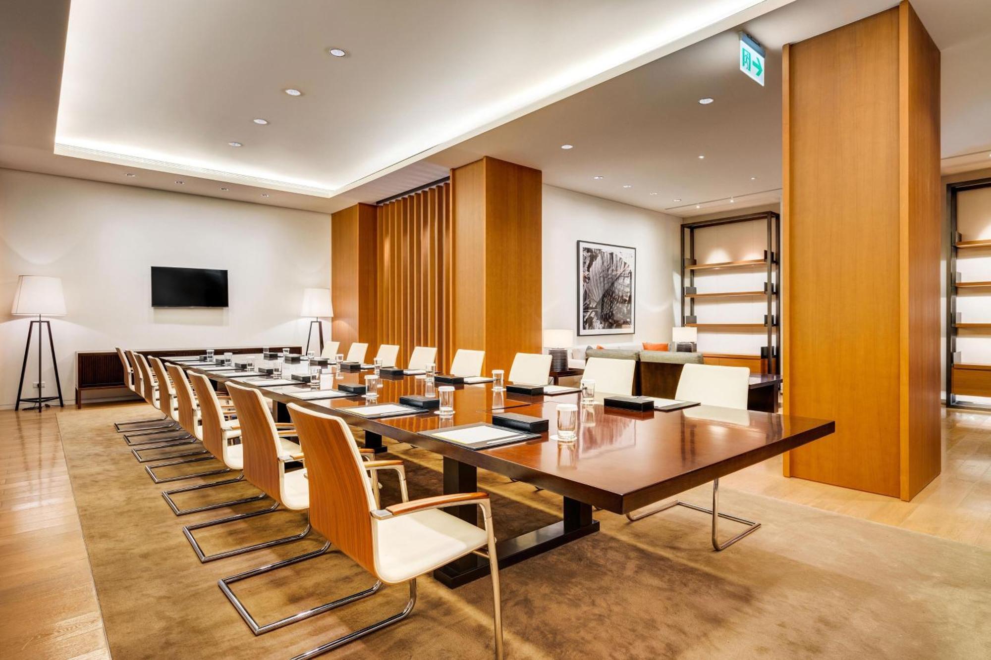 The Westin Tashee Resort, Taoyuan Daxi Buitenkant foto Boardroom at the Westin Palace, Madrid