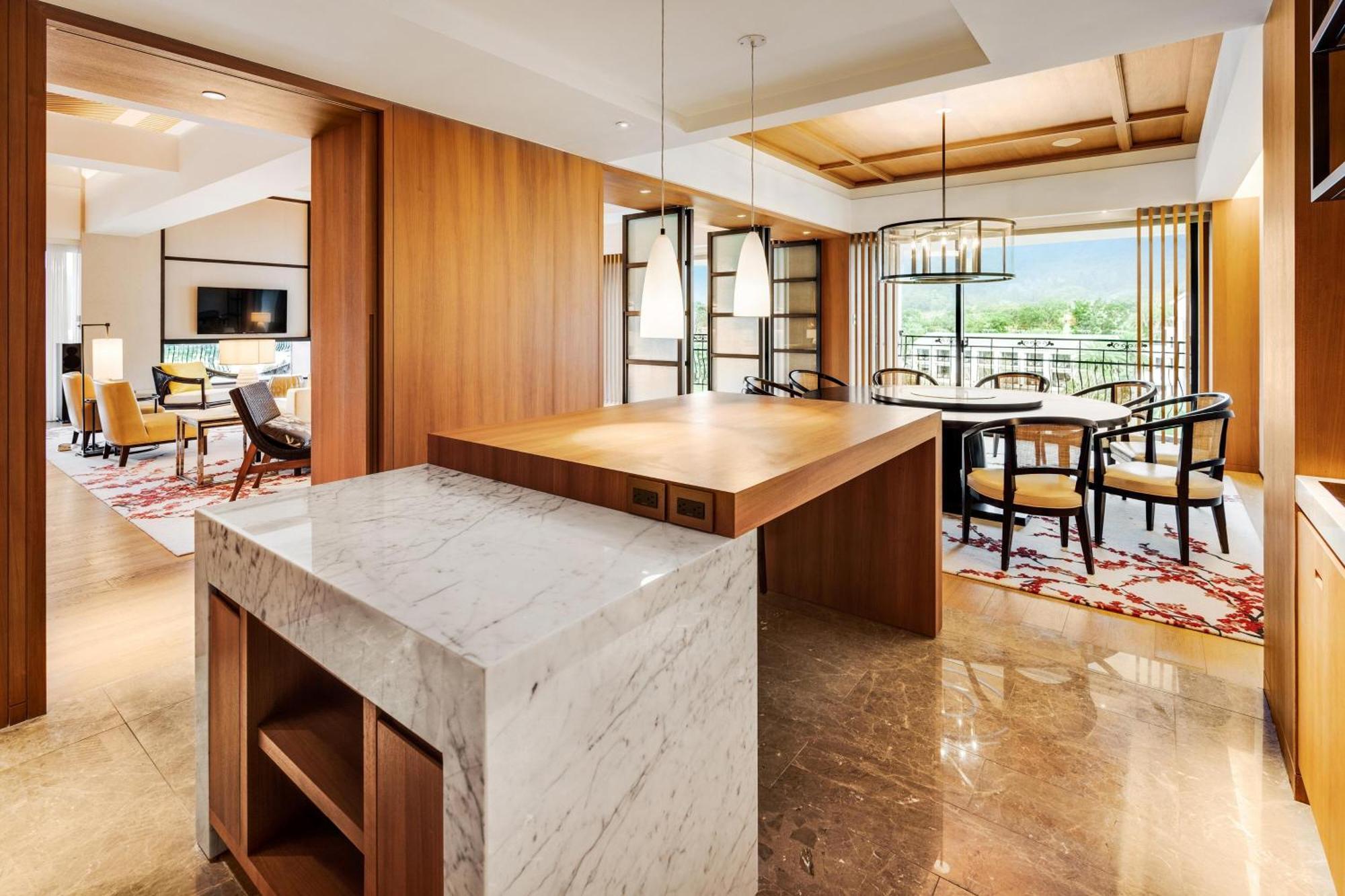 The Westin Tashee Resort, Taoyuan Daxi Buitenkant foto A suite at the Westin Hyderabad